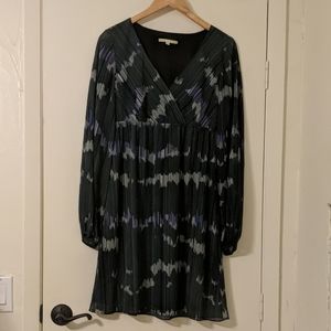 Like New! Gorgeous Gianni Bini long sleeve dress